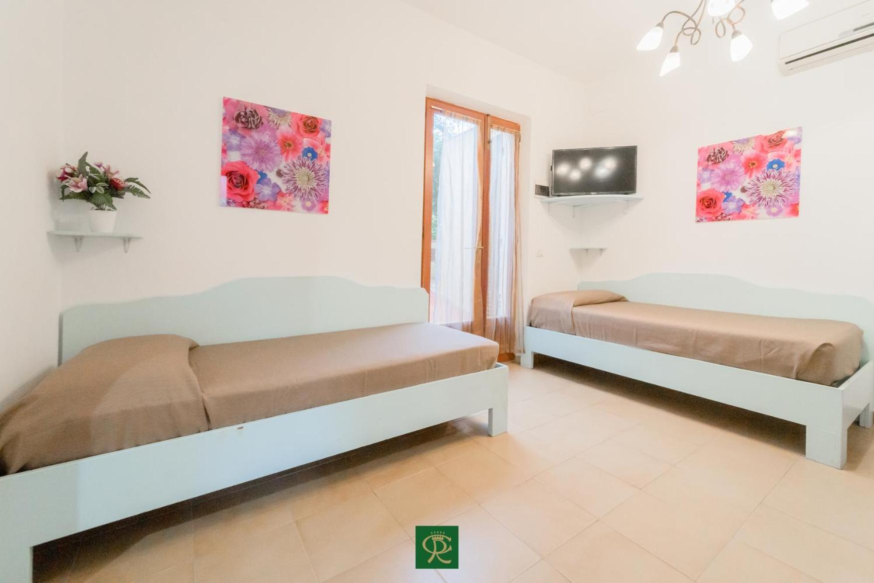 Albatros Aparthotel กาโปลิเวรี ภายนอก รูปภาพ