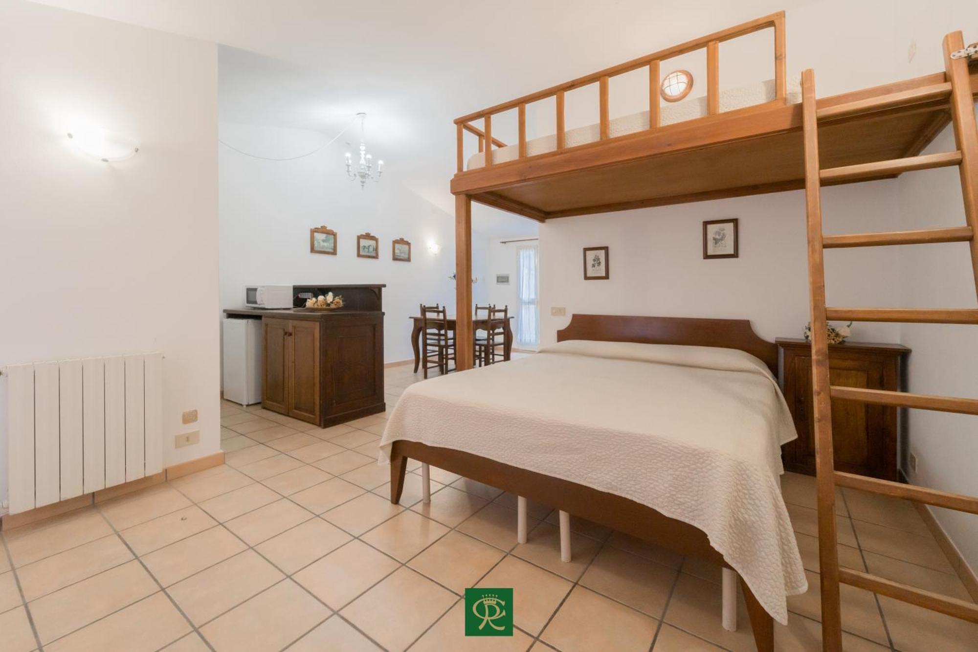 Albatros Aparthotel กาโปลิเวรี ห้อง รูปภาพ